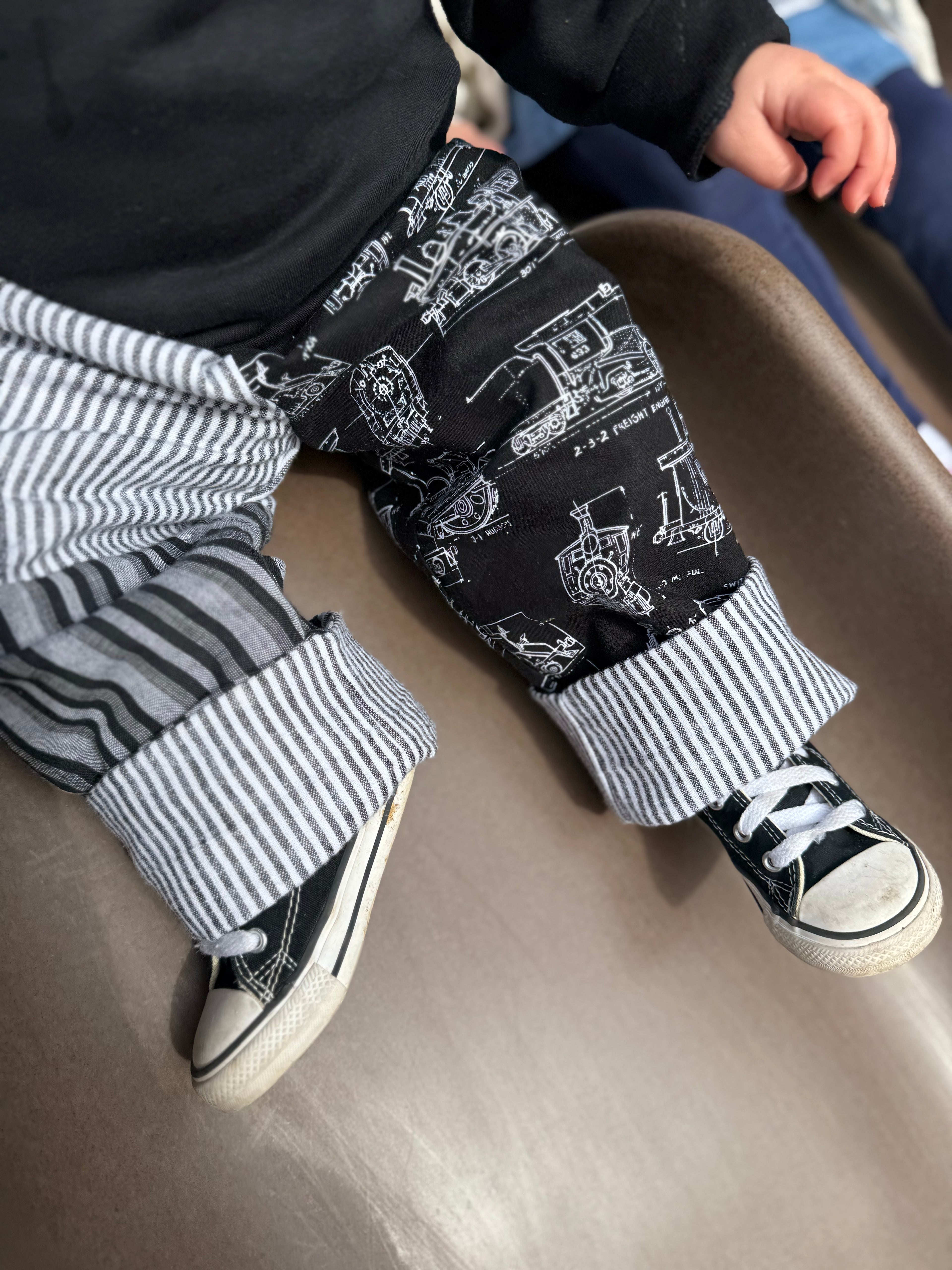 train pants